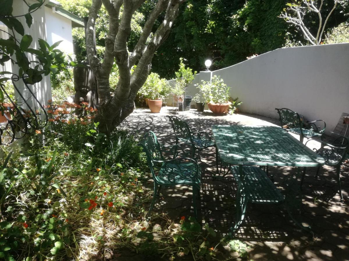 Valley Guest House Port Elizabeth Eksteriør bilde